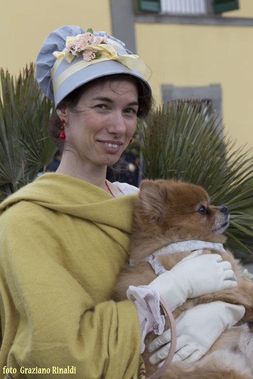 Napoleone all'Elba_duecentesimo anniversario dell'esilio_donna con cane