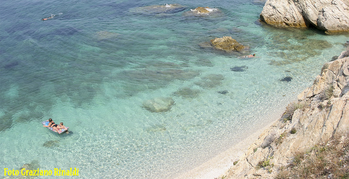 Spiagge Isola d'Elba_Spiaggia di Sansone_estremità orientale della spaiggia