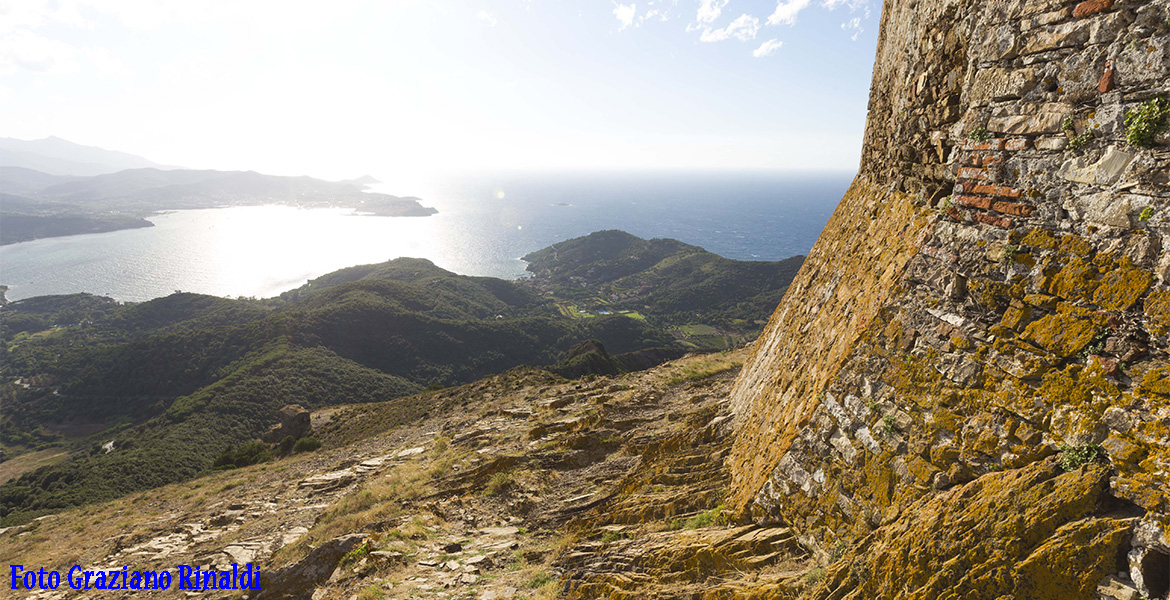 panoramica dal Volterraio golfo di Portoferraio