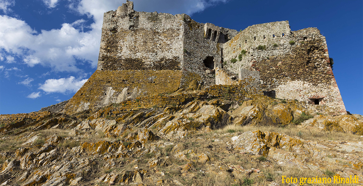 struttura meridionale castello isola d'Elba