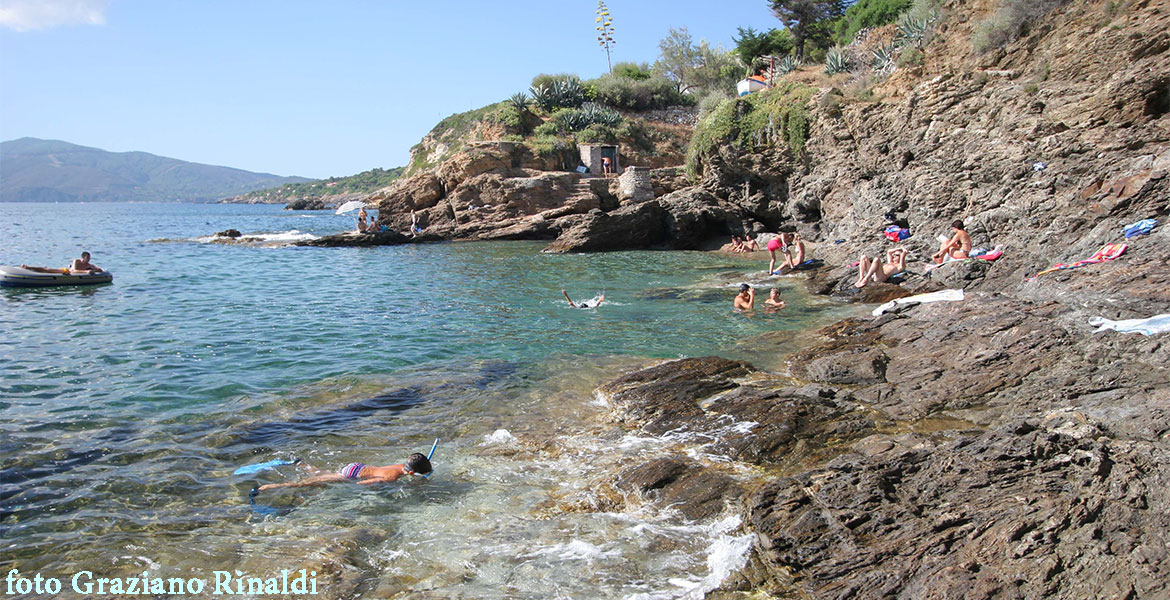 turisti mare cala Peducelli