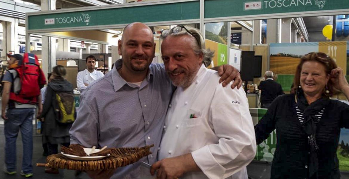 Il protagonista con un noto cuoco fiorentino