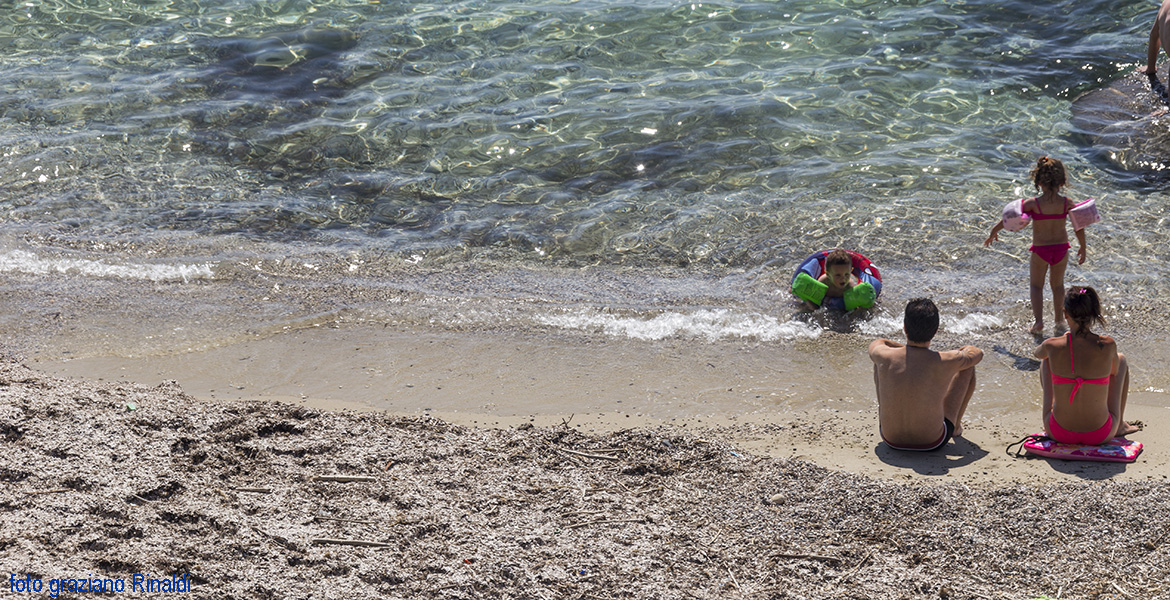 famiglia al mare