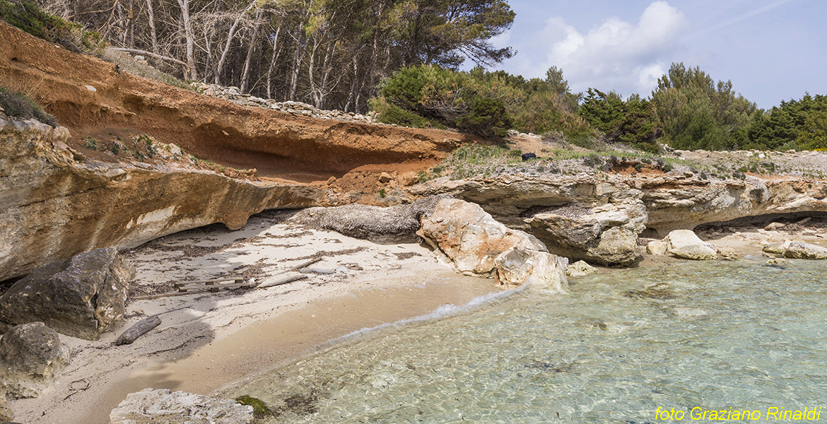 Isola di Pianosa_Parco Nazionale Arcipelago Toscano_piccola cala pressi paese