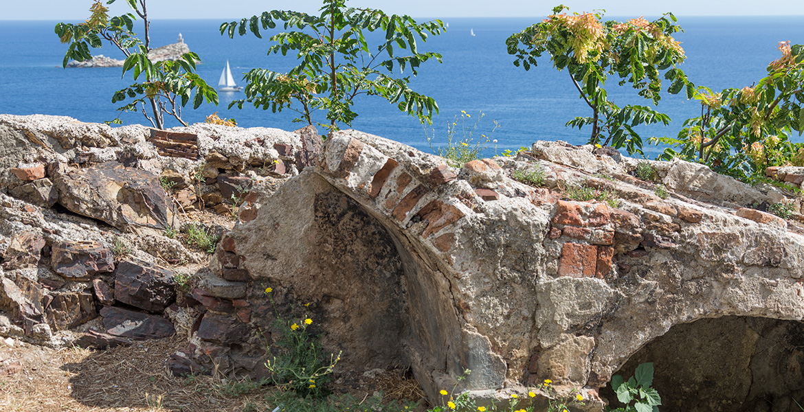 cammin di ronda tra i forti di Portoferraio