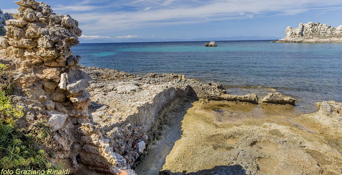 Marina di Campo Isola di Pianosa_peschiera nei pressi di Porto Romano