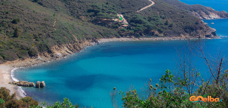 Foto: La Scomoda Spiaggia di Fonza.