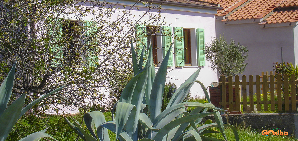 Marina di Campo, Elba, Einfamilienhaus, die AuÃŸenfassade