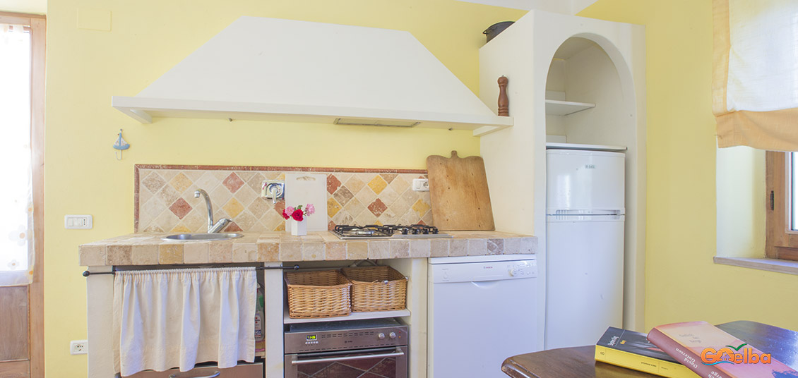 Marina di Campo, Elba Island, single family home, a kitchenette with fridge