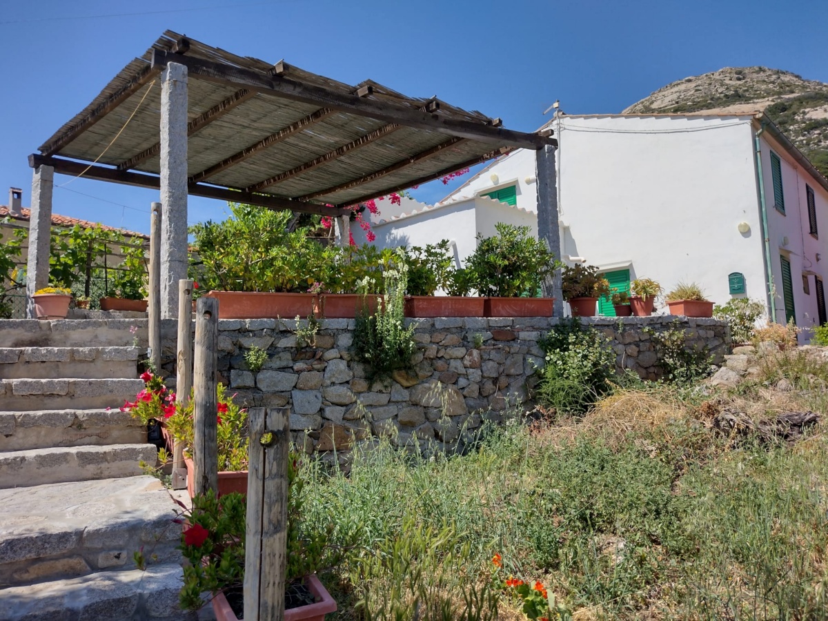 La Casa con Patio a Pomonte