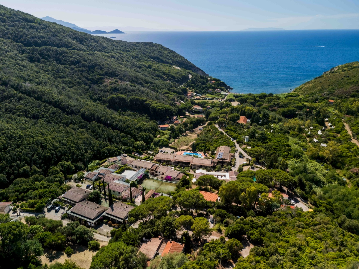 Relais Nisportino - Borgo Alloro Fonte ed Aida